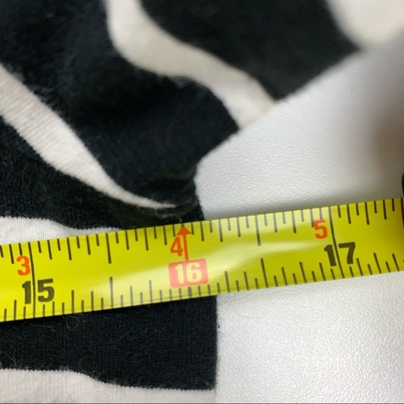 Old navy striped maternity dress - Picture 3 of 5